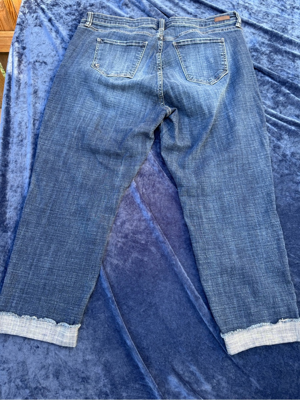 Kut from the Kloth Dark Wash Cropped Jeans worn once & washed. - Picture 10 of 16
